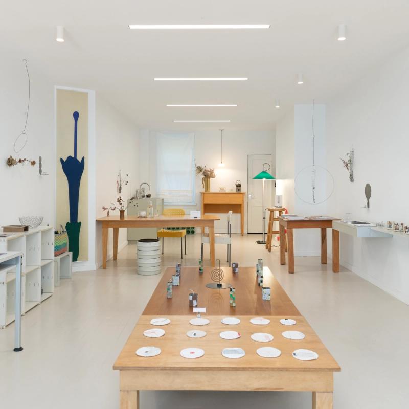 Enorme Showroom